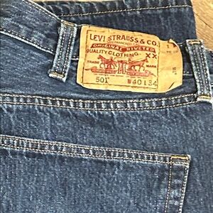 Levi’s Original 501 Men’s Button fly Red Tab Vintage Jeans Sz 40x34 Straight Leg